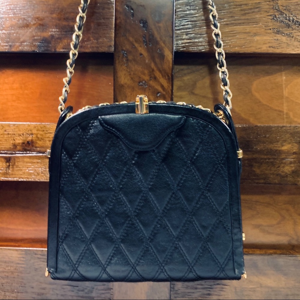 Amada cross body handbag